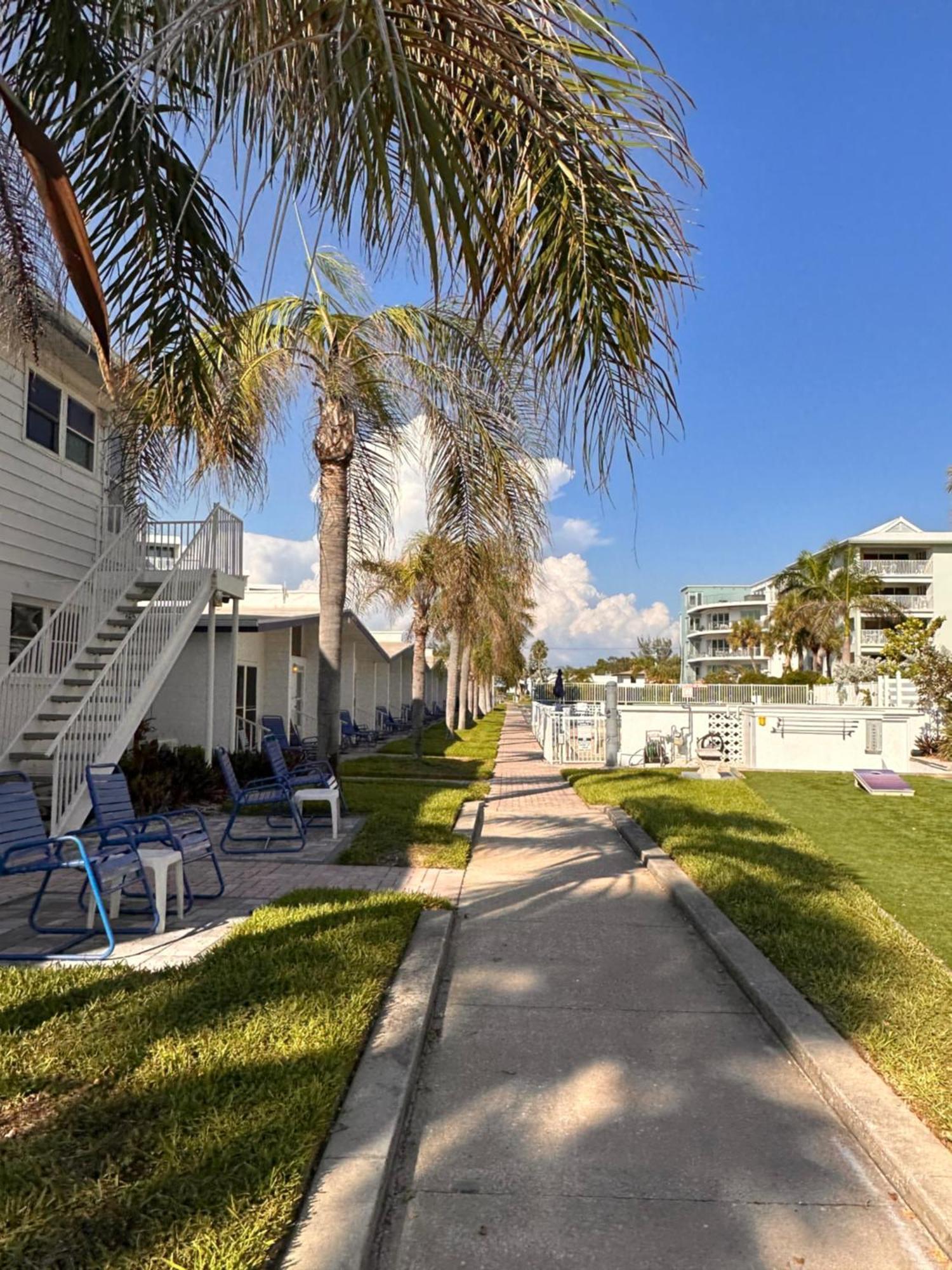 Sea Crest Aparthotel Point O'Rocks Εξωτερικό φωτογραφία